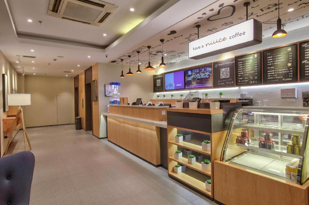 Hanting Hotel Ningbo Tian Yi Square Newbranch Exterior foto