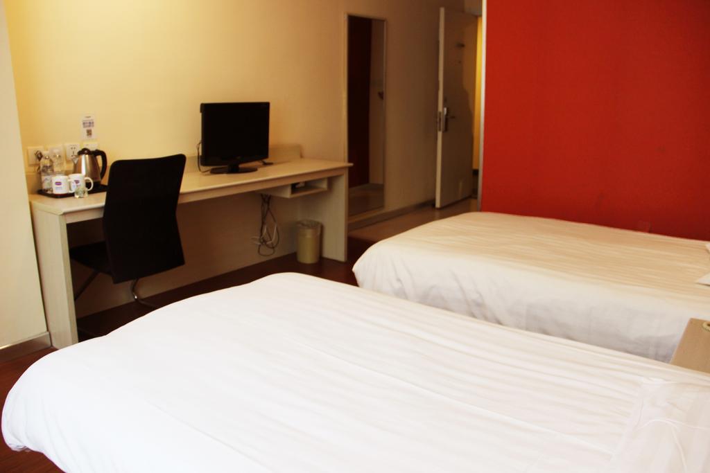 Hanting Hotel Ningbo Tian Yi Square Newbranch Exterior foto